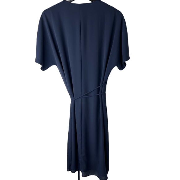 Aritzia Babaton Wallace Wrap Dress size L Navy Silky Elegant Quiet Luxury Party - Picture 4 of 11